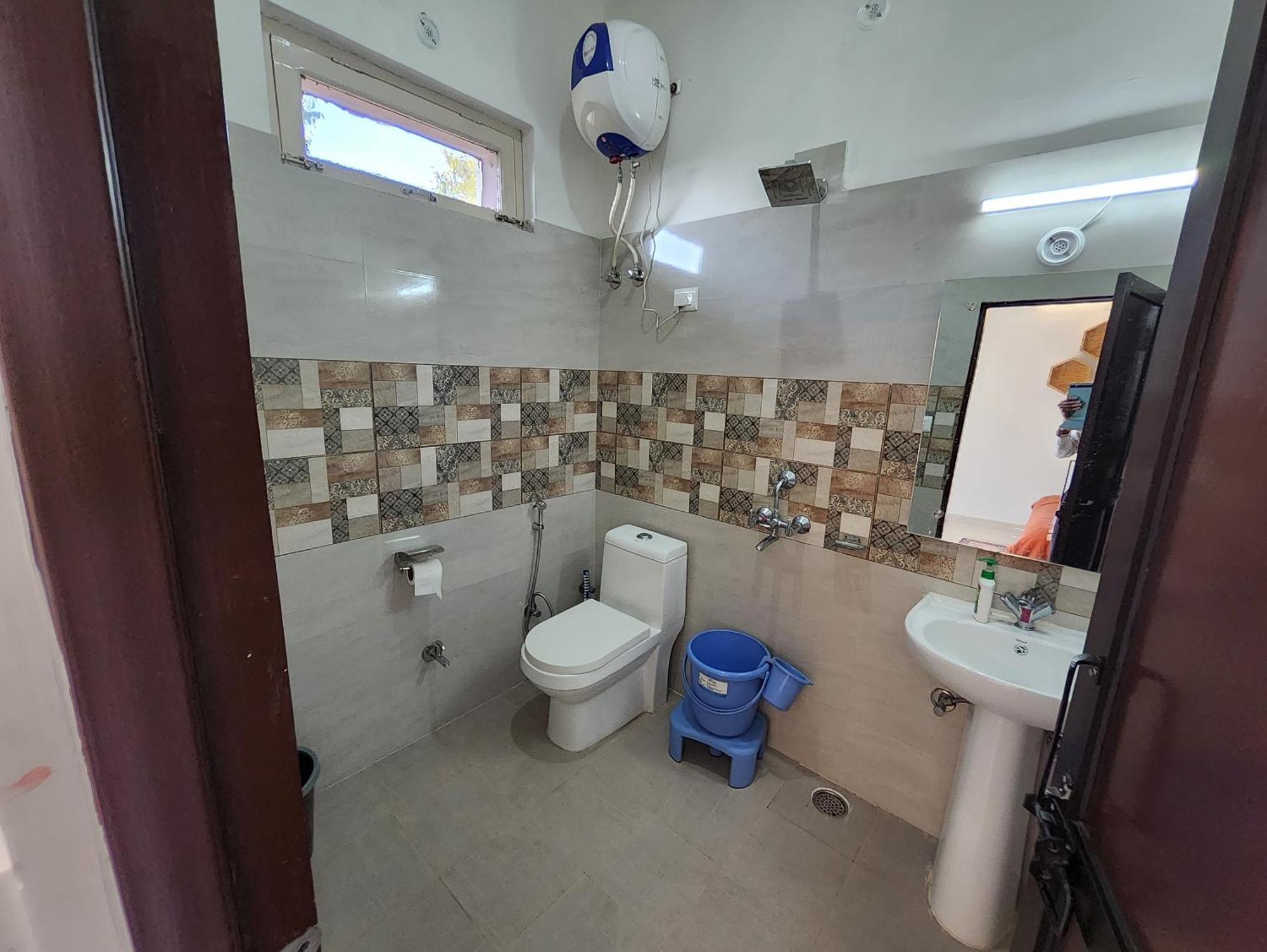 Destination Bir Hostel ภายนอก รูปภาพ